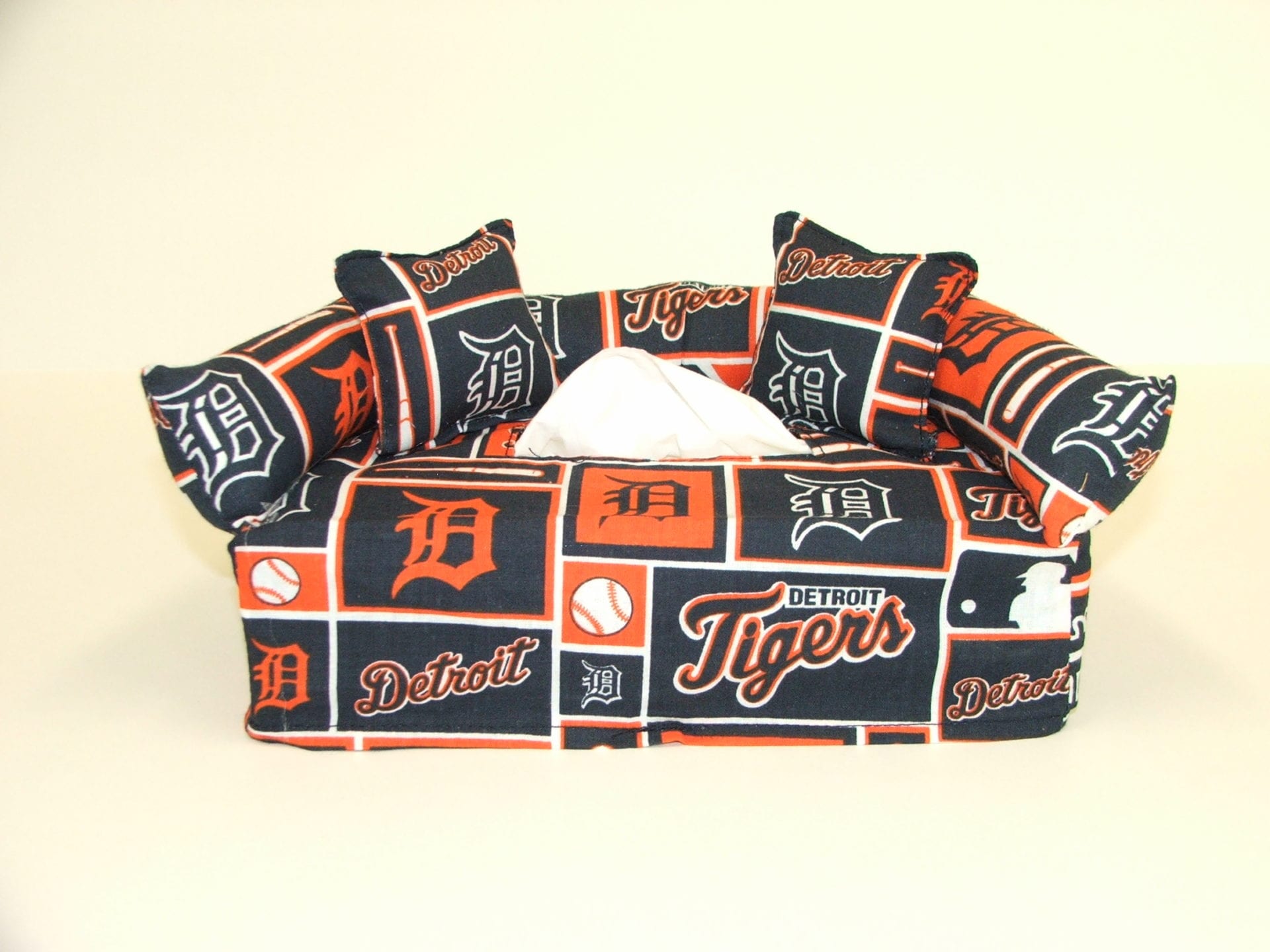 Detroit Tigers-Includes Free shipping-Free Tissue.